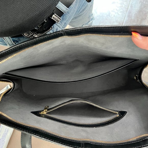 LOUIS VUITTON EPI LUSSAC BLACK LEATHER HANDDBAG - Picture 14 of 15